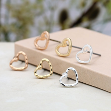 Load image into Gallery viewer, Triple Heart Stud Earring Set