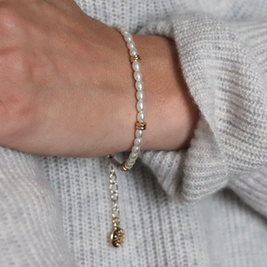 Seed Pearl & Gold Spacer Bead Bracelet