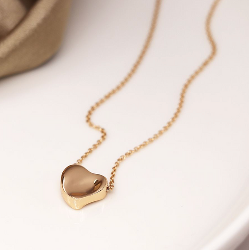 Gold Wavy Heart Necklace