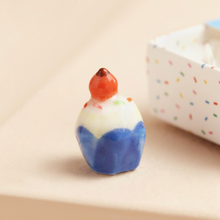 Load image into Gallery viewer, Tiny Matchbox (Ceramic Cupcake)