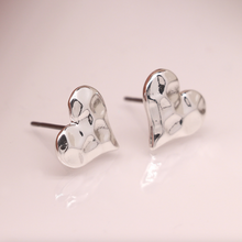 Load image into Gallery viewer, Hammered Heart Stud Earrings