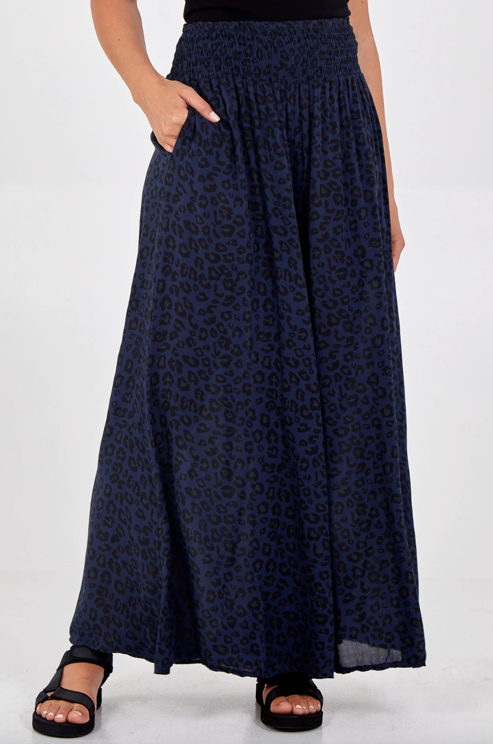 Leopard Print Ruched Waist Wide Leg Trousers (Navy)