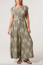 Load image into Gallery viewer, Monochrome Wide Leg Jumpsuit