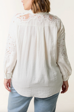 Load image into Gallery viewer, Crochet Detail Shirt (Cream)
