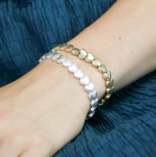 Load image into Gallery viewer, Silver Hearts Stretch Bracelet